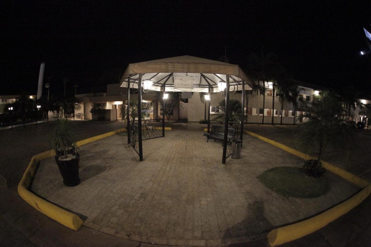 Savana Park Hotel Andradina Exterior photo