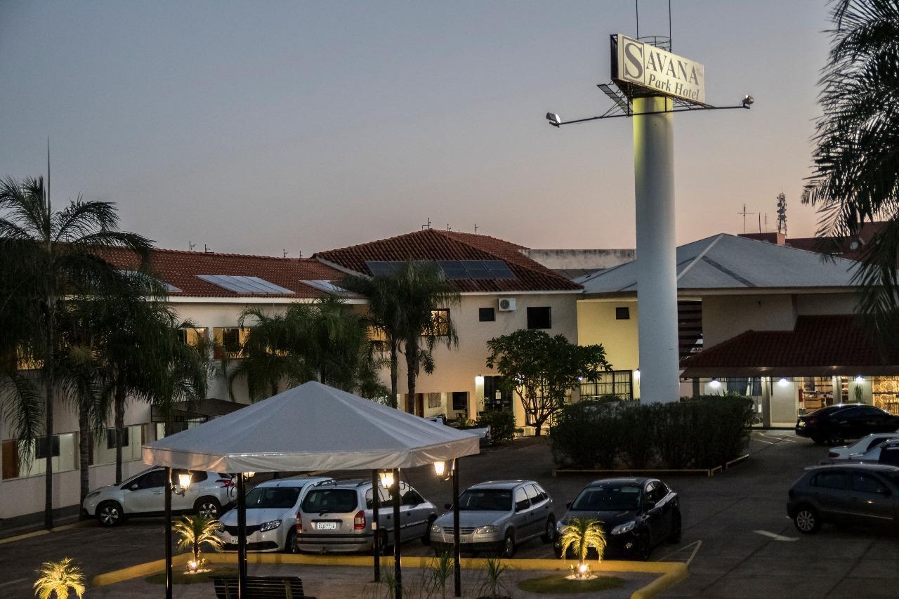 Savana Park Hotel Andradina Exterior photo